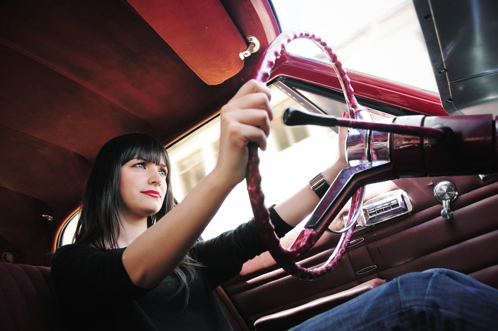 free-photo-of-the-week-woman-driving | YWCA Northwestern IL
